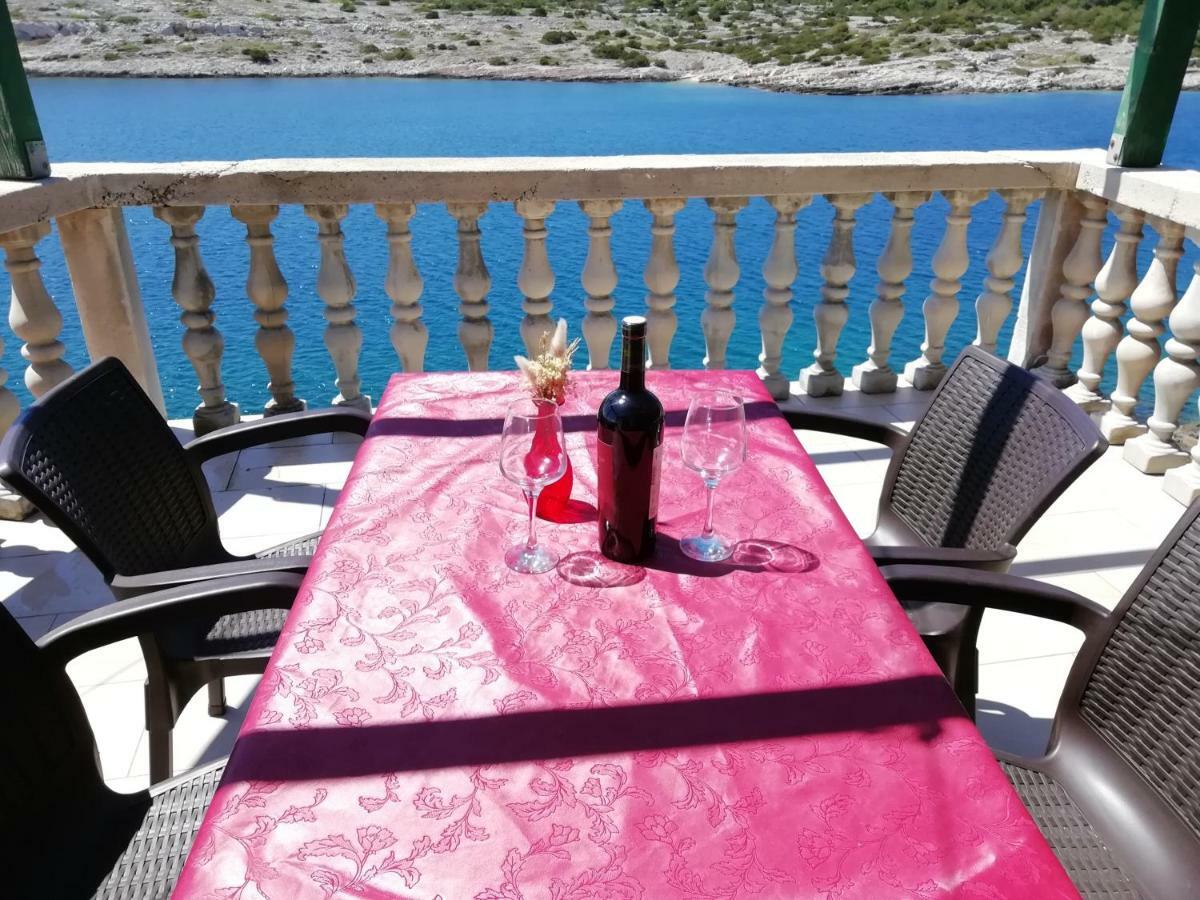 Poseidon Holiday Guesthouse Đảo Žirje Ngoại thất bức ảnh