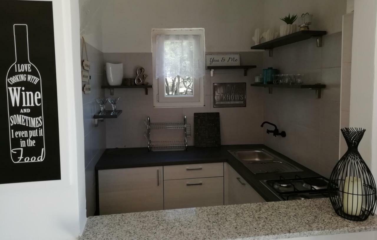 Poseidon Holiday Guesthouse Đảo Žirje Ngoại thất bức ảnh